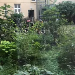 Friends Circle
